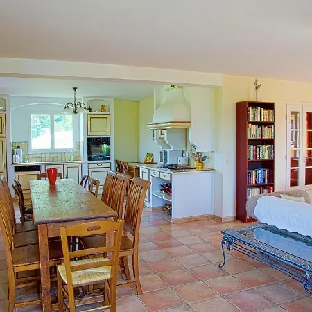 Spacious Family Villa With Pool And Views Over The Rolling Countryside * Saint-Michel-lʼObservatoire